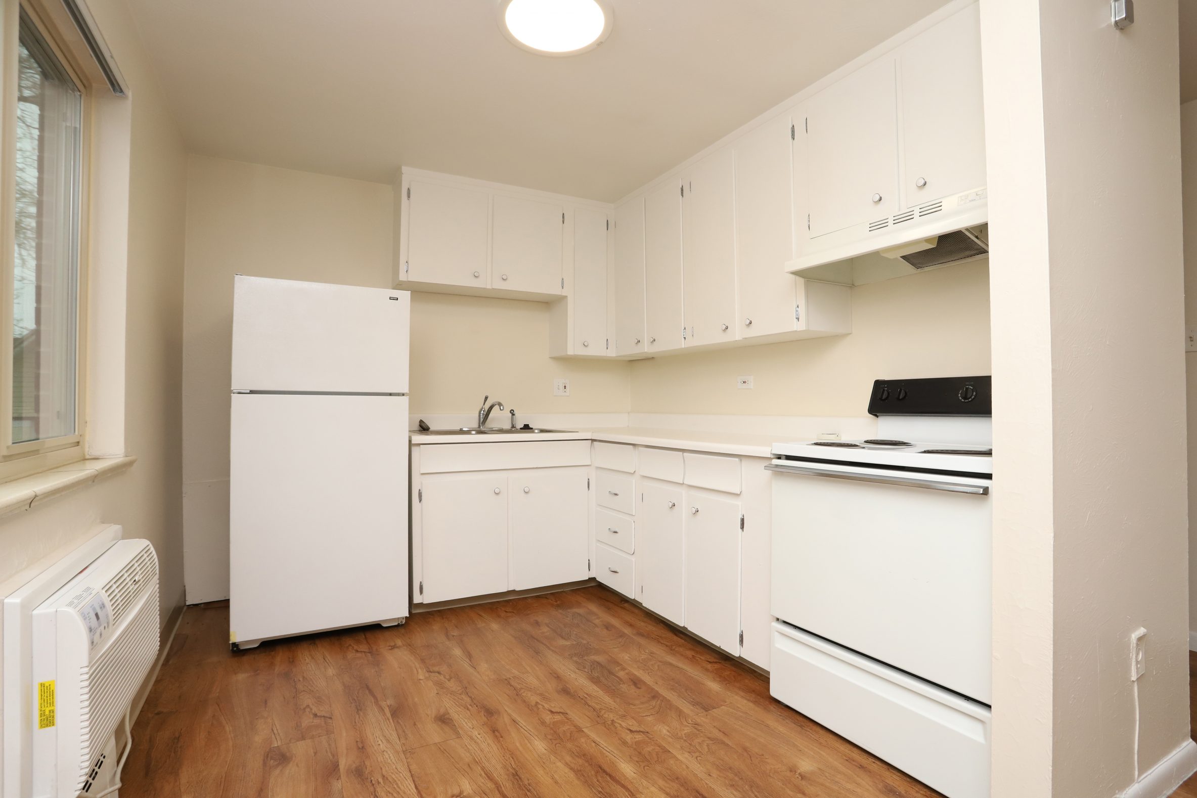 Stratford Apts Cornerstone Apartments